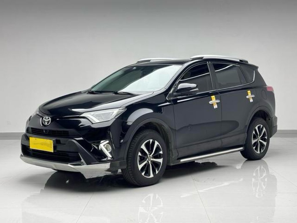 2016 RAV4 thumbnail 5